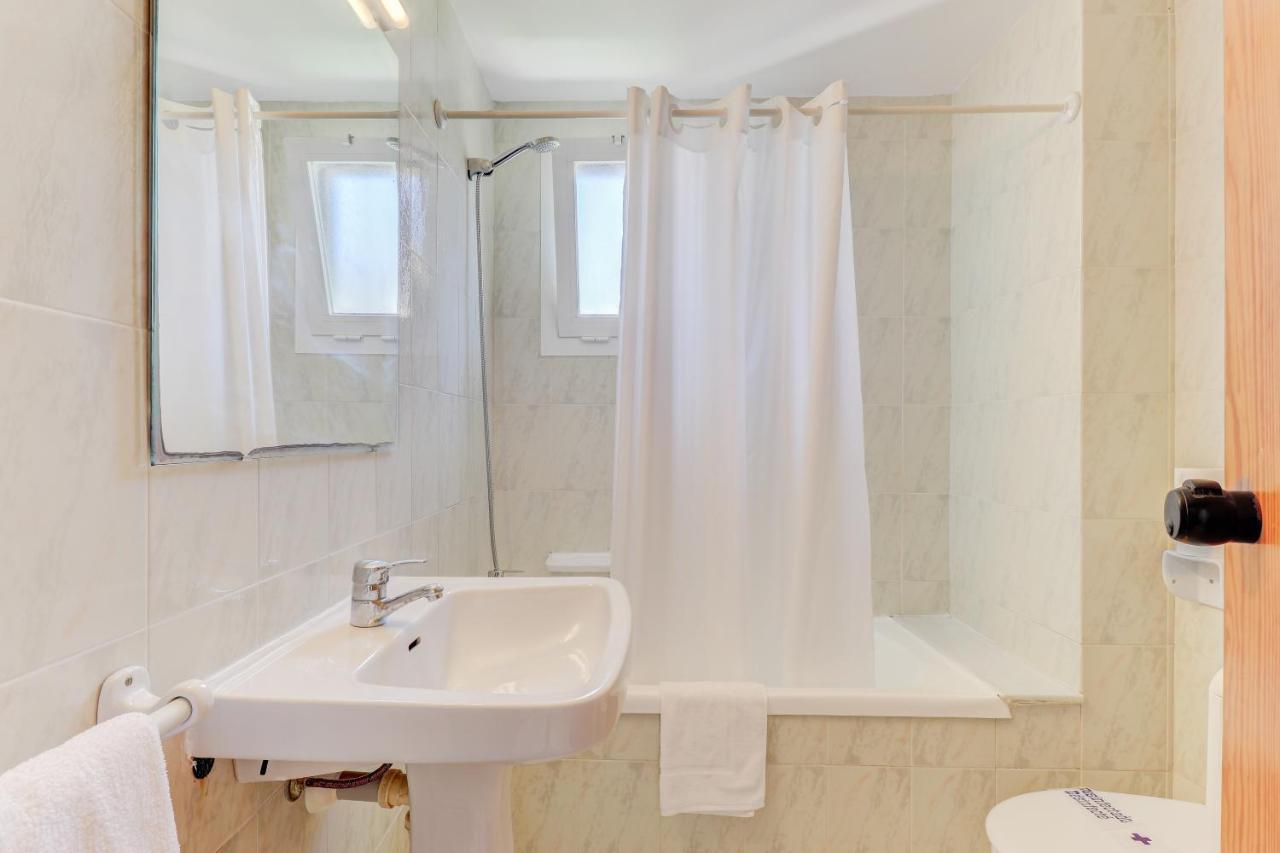 Apartamentos Llevant Port de Pollença Eksteriør bilde