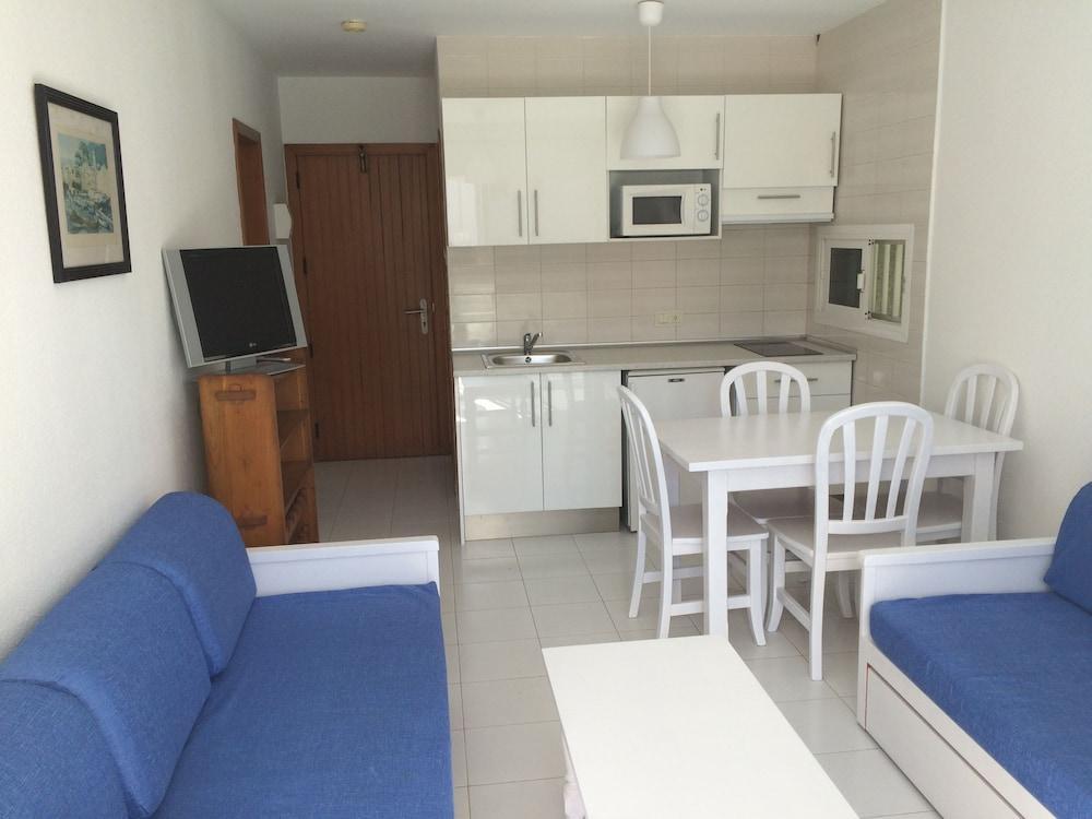 Apartamentos Llevant Port de Pollença Eksteriør bilde